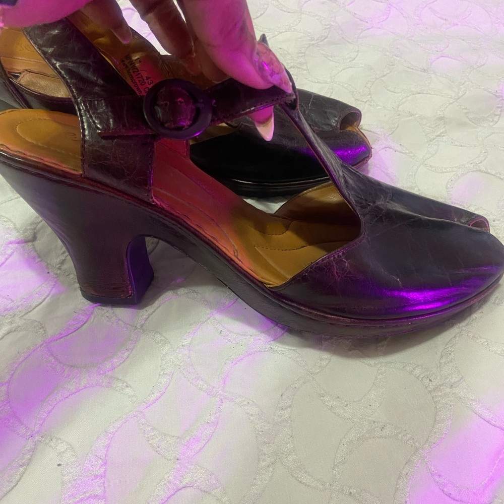 Born Dark Brown Leather Heels